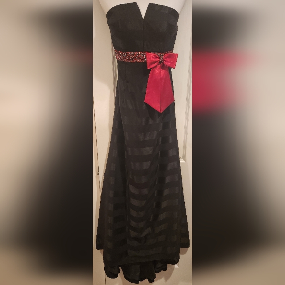 Black Satin w/ Red Bow Formal dress